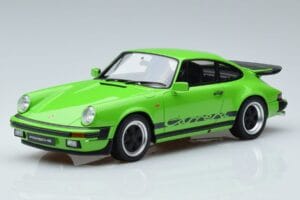 Porsche 911 3.2 Carrera Kupee Laimiroheline GT Spirit 1:18 GT740 Vaik