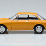 Alfa Romeo 1750 GTV Kollane Norev 1:18 - image 4 of 7