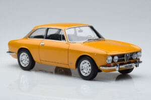 Alfa Romeo 1750 GTV Kollane Norev 1:18 187910 Metall - pilt 5/7