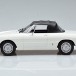 Alfa Romeo 2000 Spider Valge Norev 1:18 - image 3 of 7