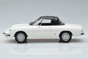 Alfa Romeo 2000 Spider Valge Norev 1:18 187882 Metall - pilt 3/7