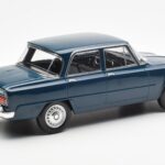 Alfa Romeo Giulia TI Petroolsinine Norev 1:18 - image 2 of 6
