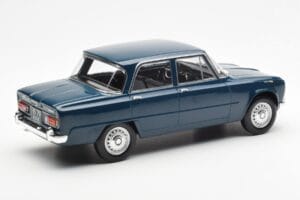 Alfa Romeo Giulia TI Petroolsinine Norev 1:18 187971 Metall - pilt 2/6