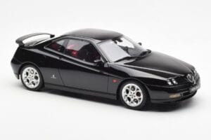Alfa Romeo GTV V6 916 Must Otto 1:18 OT1057 Vaik - pilt 4/6