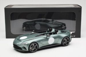 Aston Martin V12 Speedster Roheline Metallic GT Spirit 1:18 GT906 Vaik - pilt 6/6