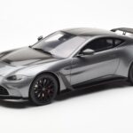 Aston Martin V12 Vantage Magnetic Hõbe GT Spirit 1:18