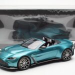 Aston Martin V12 Vantage Roadster Tayos Türkiis Roheline GT Spirit 1:18 - image 6 of 6