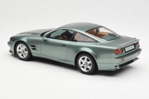 Aston Martin V8 Vantage Roheline GT Spirit 1:18 GT345 Vaik - pilt 5/6
