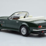 Aston Martin V8 Vantage Volante Roheline GT Spirit 1:18 - image 5 of 6