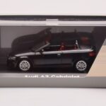 Audi A3 8P Kabriolett Must Minichamps 1:43 - image 4 of 4