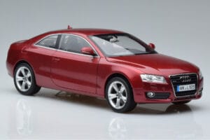 Audi A5 B8 Granaatpunane Norev 1:18 188352 Metall - pilt 5/7