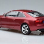 Audi A5 B8 Granaatpunane Norev 1:18 188352 Metall - image 6 of 7
