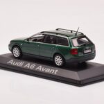 Audi A6 C5 Avant Roheline Minichamps 1:43 - image 3 of 4