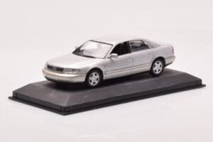 Audi A8 D2 Hõbe Roheline Triip Minichamps 1:43 AUDI-264455 Metall - pilt 2/4