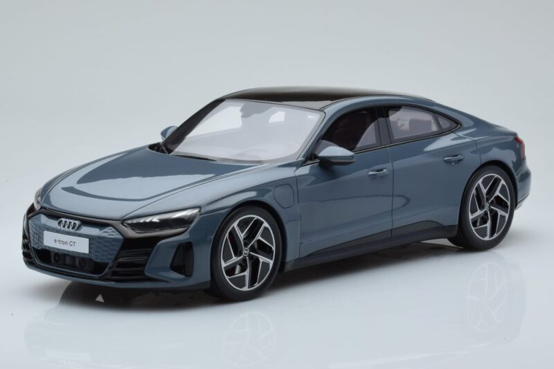 Audi E-Tron GT Hall GT Spirit 1:18 GT393 Vaik