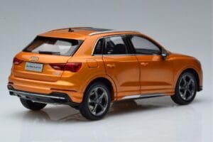 Audi Q3 F3 Oranž FAW 1:18 05730Q32019 Metall - pilt 3/7