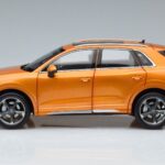 Audi Q3 F3 Oranž FAW 1:18 05730Q32019 Metall - image 4 of 7