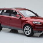 Audi Q7 4L Granaatpunane Kyosho 1:18 - image 6 of 8