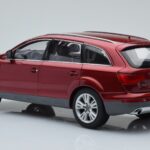 Audi Q7 4L Granaatpunane Kyosho 1:18 - image 7 of 8