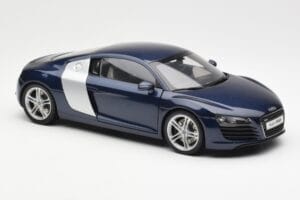 Audi R8 4.2 FSI V8 Sinine Kyosho 1:18 09213BL Metall - pilt 6/8