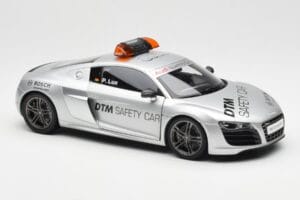 Audi R8 5.2 DTM Safety Car 2010 Kyosho 1:18 09216DTM Metall - pilt 6/8