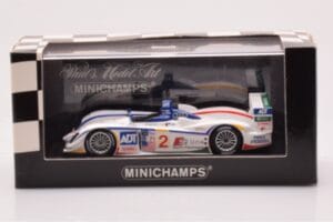 Audi R8 #2 E. Pirro / F. Biela / A. McNish 12 Hours of Sebring 2nd Place 2005 Minichamps 1:43 400051302 Metall - pilt 4/4