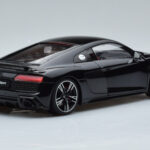 Audi R8 Performance Must Kengfai 1:18 - image 3 of 10