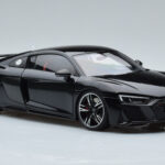 Audi R8 Performance Must Kengfai 1:18 - image 6 of 10
