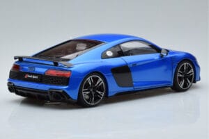 Audi R8 Performance Sinine Kengfai 1:18 VAKF-0355 Metall - pilt 3/10