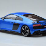 Audi R8 Performance Sinine Kengfai 1:18 - image 7 of 10
