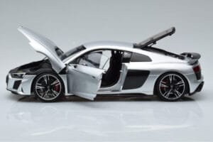 Audi R8 Performance Hõbedane Kengfai 1:18 VAKF-0354 Metall - pilt 4/10