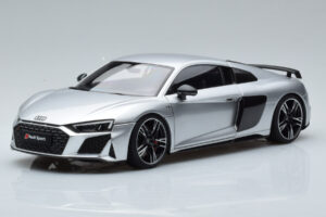 Audi R8 Performance Hõbedane Kengfai 1:18