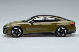 Audi RS E-Tron GT Oliivroheline Norev 1:18 188380 Metall - pilt 3/6