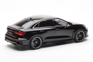Audi RS3 8Y Sedan Must MCG 1:18 MCG18450 Metall - pilt 2/6