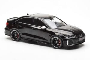 Audi RS3 8Y Sedan Must MCG 1:18 MCG18450 Metall - pilt 4/6