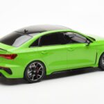 Audi RS3 8Y Sedan Roheline MCG 1:18 - image 2 of 6