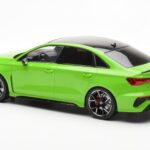 Audi RS3 8Y Sedan Roheline MCG 1:18 - image 5 of 6