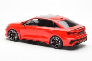 Audi RS3 8Y Sedan Punane MCG 1:18 MCG18451 Metall - pilt 5/6