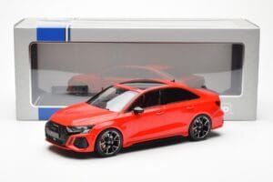 Audi RS3 8Y Sedan Punane MCG 1:18 MCG18451 Metall - pilt 6/6