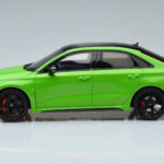 Audi RS3 8Y Sedaan Roheline GT Spirit 1:18 - image 3 of 6