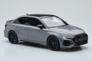Audi RS3 8Y Sedan Performance Edition Hall GT Spirit 1:18 GT885 Vaik - pilt 4/6