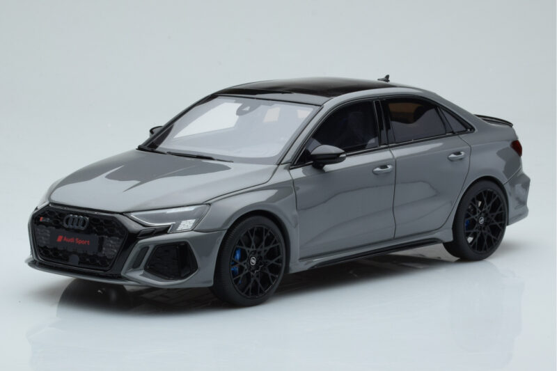 Audi RS3 8Y Sedan Performance Edition Hall GT Spirit 1:18