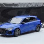 Audi RS3 8Y Sportback Performance Edition Nagaro Sinine GT Spirit 1:18 - image 5 of 5