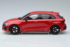 Audi RS3 8Y Sportback Punane GT Spirit 1:18 GT378 Vaik - pilt 3/6