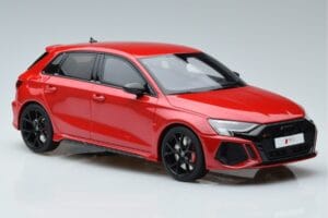 Audi RS3 8Y Sportback Punane GT Spirit 1:18 GT378 Vaik - pilt 4/6
