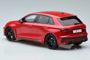 Audi RS3 8Y Sportback Punane GT Spirit 1:18 GT378 Vaik - pilt 5/6