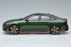 Audi RS5 B9 Sportback Sonoma Roheline Asia Edition GT Spirit 1:18 CLDC018 Vaik - pilt 3/6