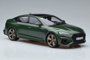 Audi RS5 B9 Sportback Sonoma Roheline Asia Edition GT Spirit 1:18 CLDC018 Vaik - pilt 4/6