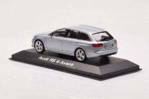 Audi RS6 C6 Monza Hõbe Minichamps 1:43 5010710213 Metall - pilt 3/4