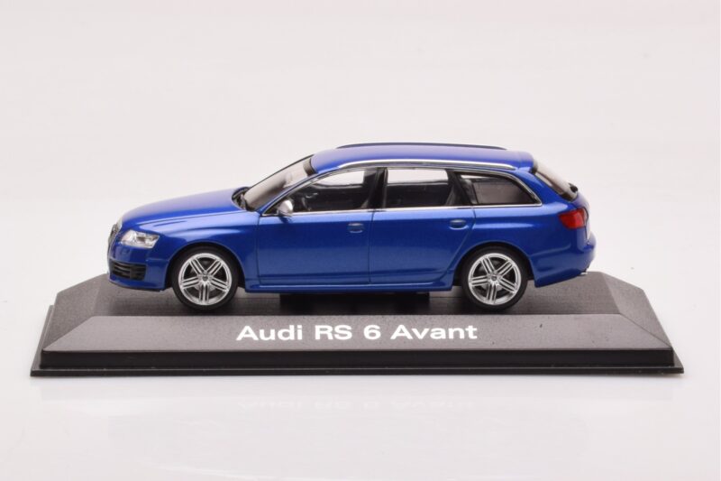 Audi RS6 C6 Sepang Sinine Minichamps 1:43